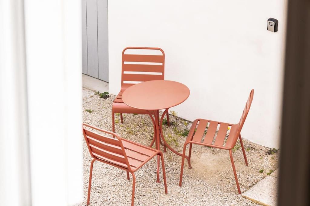 La Vie En Rose, Studio Cv Beaune 본느 외부 사진